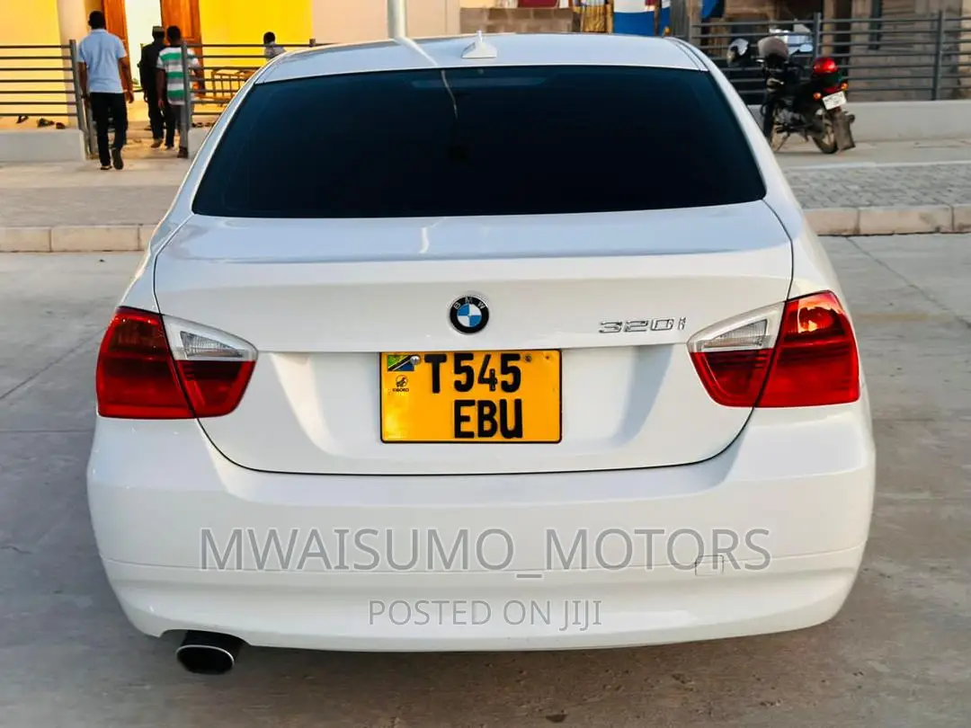BMW 3 Series 2010 White