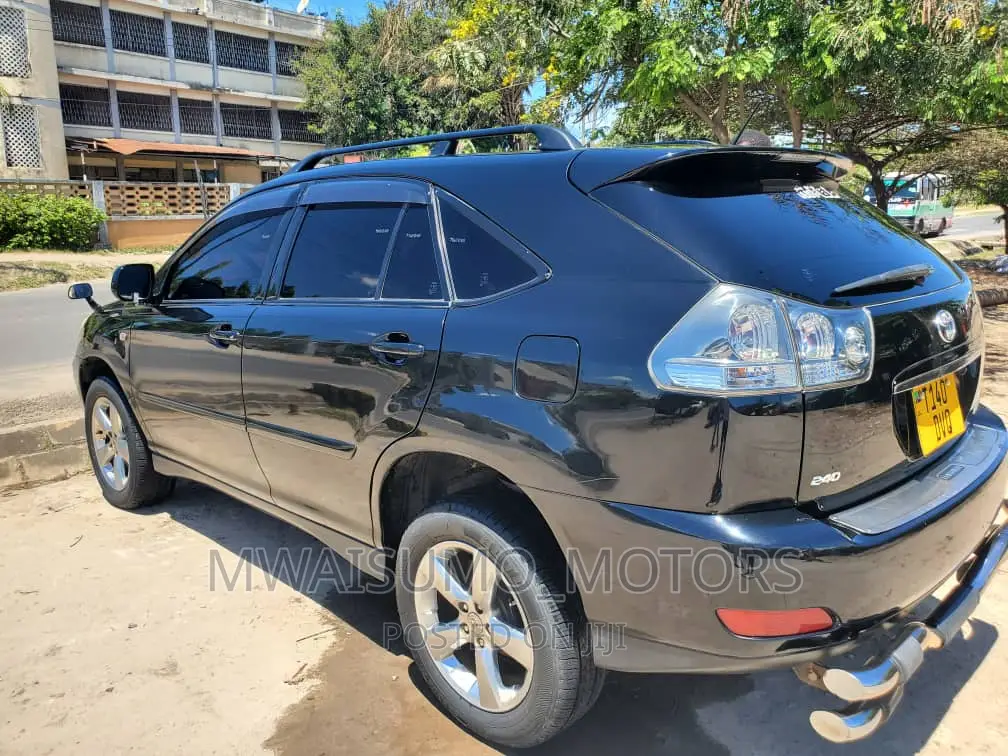 Toyota Harrier 2004 Black