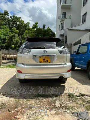 Toyota Harrier 2005 Silver
