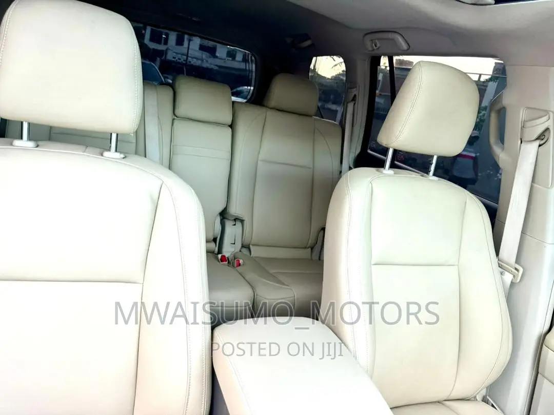Toyota Land Cruiser Prado 2018 White