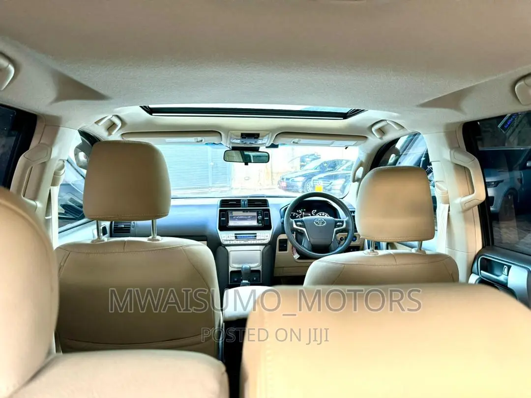 Toyota Land Cruiser Prado 2018 White