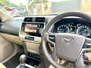 Toyota Land Cruiser Prado 2018 White