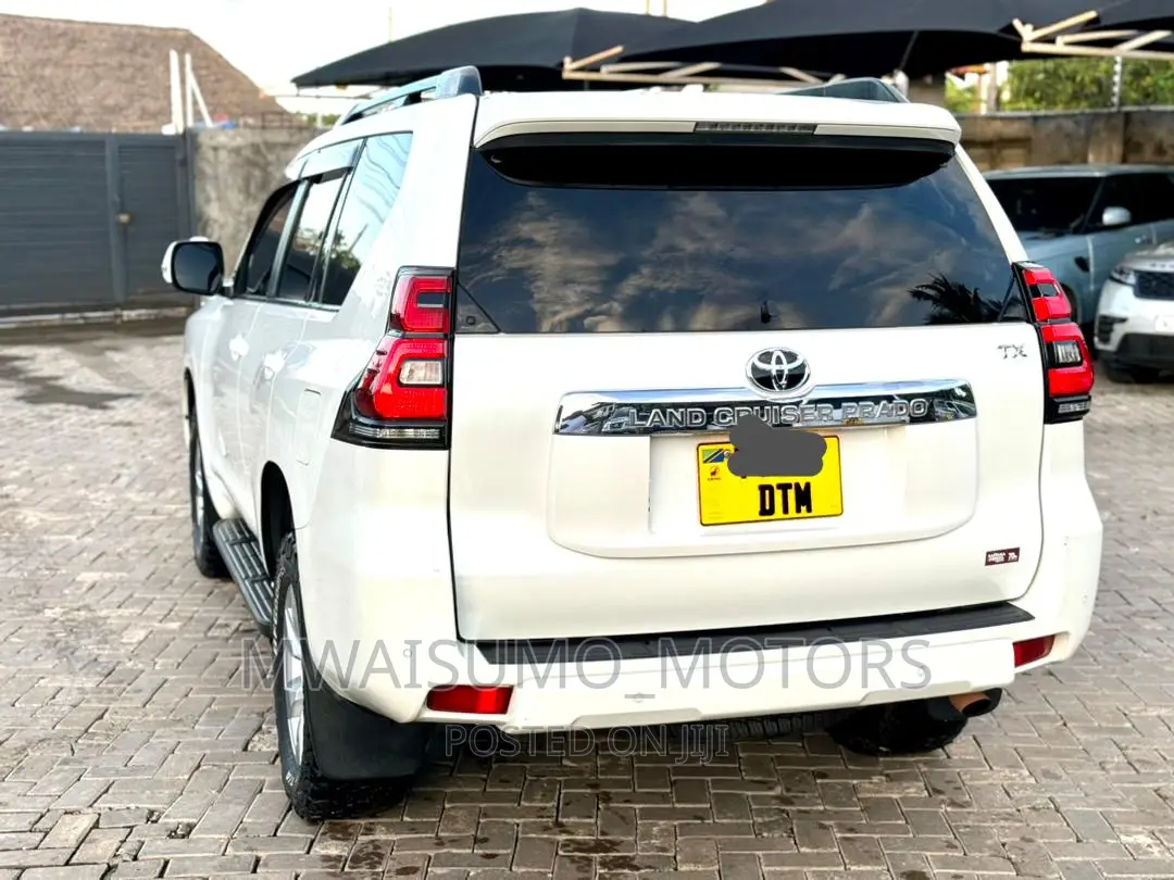 Toyota Land Cruiser Prado 2018 White