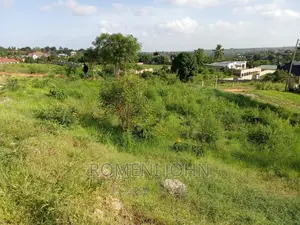Eneo La Kibiashara Na Makazi Linauzwa Ml 300 Goba/ Mbezi.
