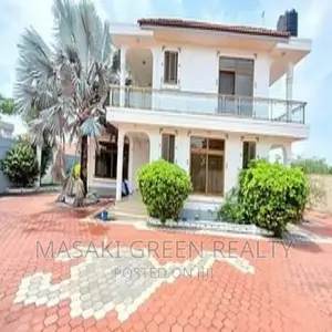 4bdrm House in Ununio Beach, Kunduchi for sale