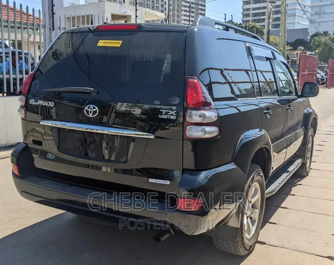 Toyota Land Cruiser 2006 Black