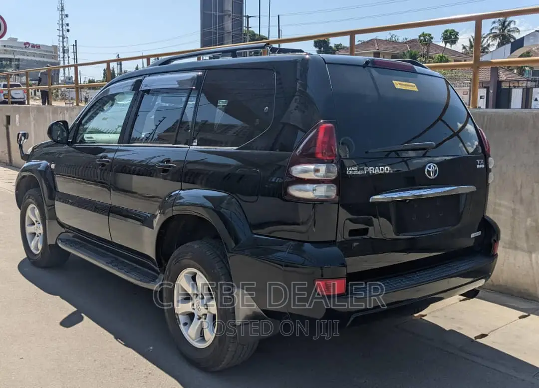 Toyota Land Cruiser 2006 Black