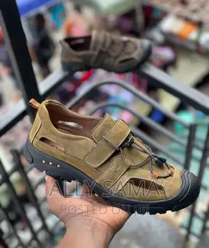 Opens Shoes Brand New.G.Ten