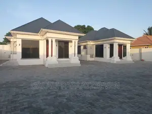 2bdrm Apartment in Dalalipapaatzseven, Bunju for rent