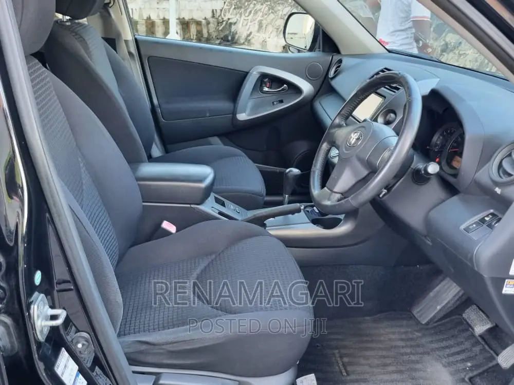 Toyota Vanguard 2010 Black