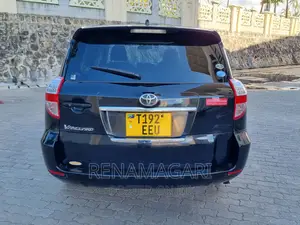 Toyota Vanguard 2010 Black