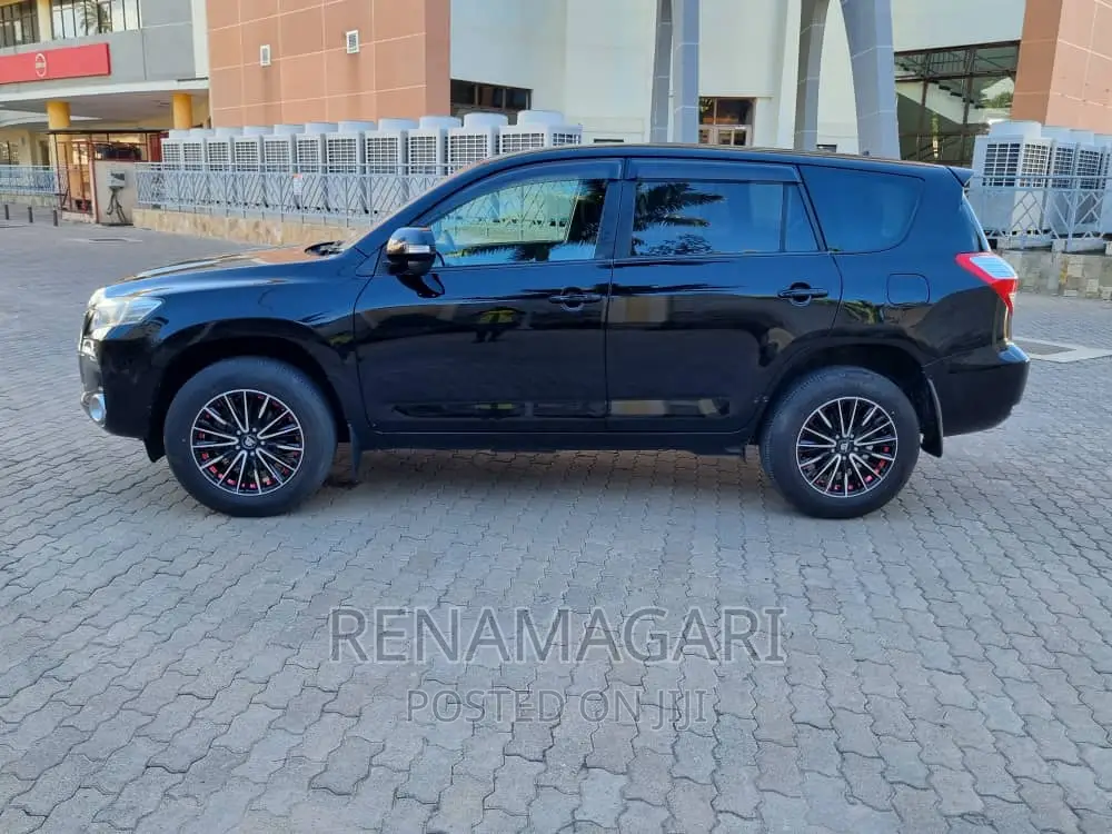 Toyota Vanguard 2010 Black