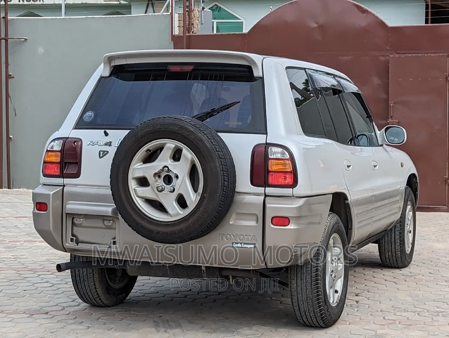 Toyota RAV4 1999 Beige
