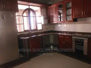 Furnished 4bdrm Apartment in Posta  City  Center for sale