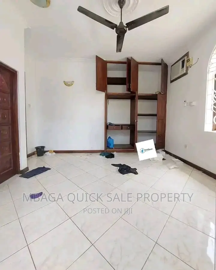 3bdrm House in Mikocheni for rent