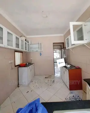 3bdrm House in Mikocheni for rent