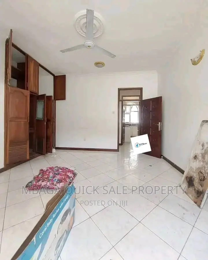 3bdrm House in Mikocheni for rent
