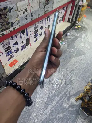 Infinix Hot 10 Play 32 GB Green