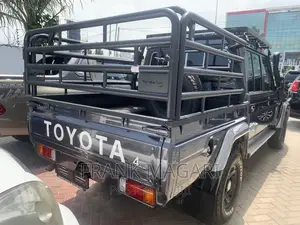 Toyota Land Cruiser 2019 Gray