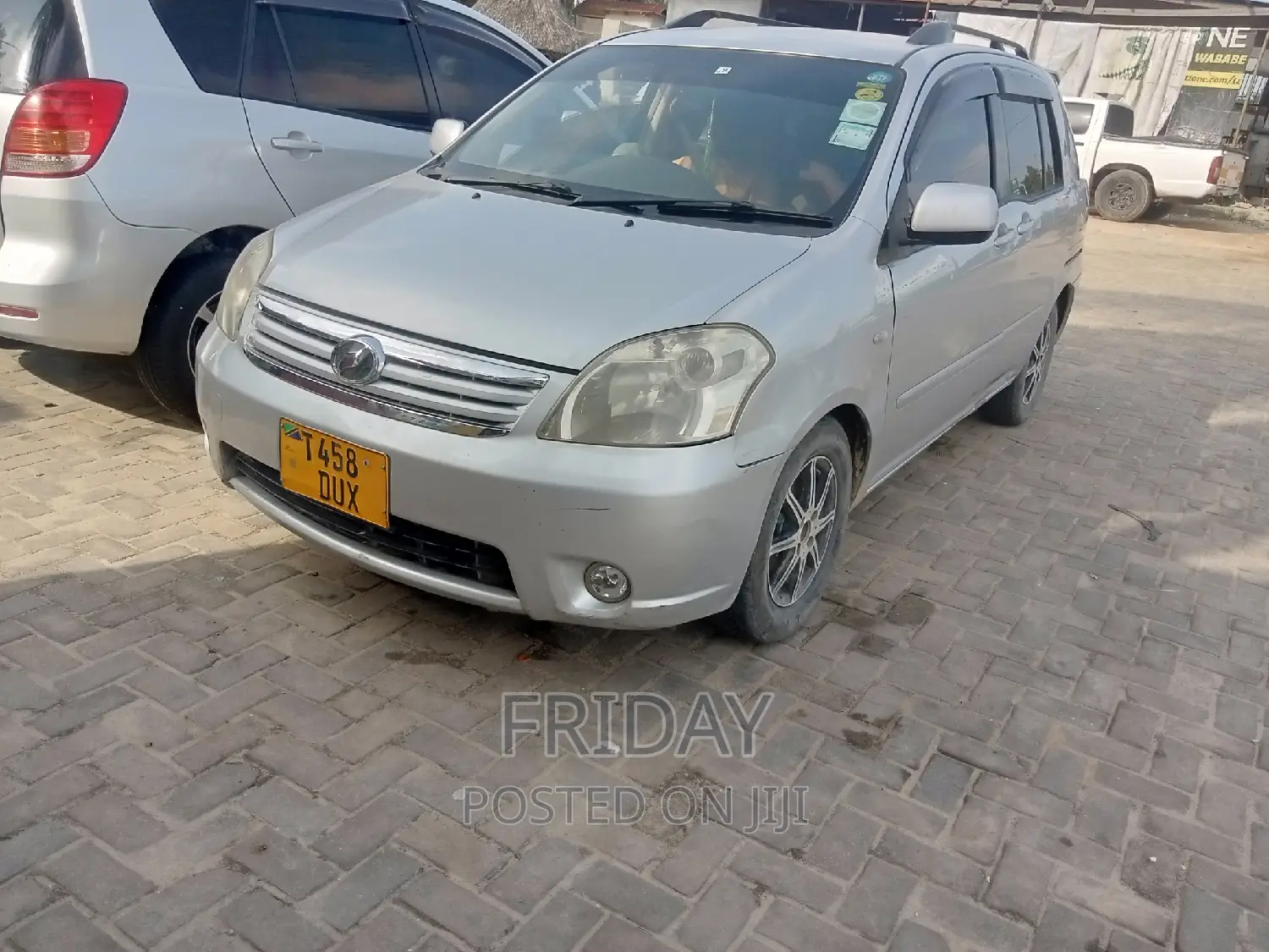 Toyota Raum 1.5 FWD 2005 Silver