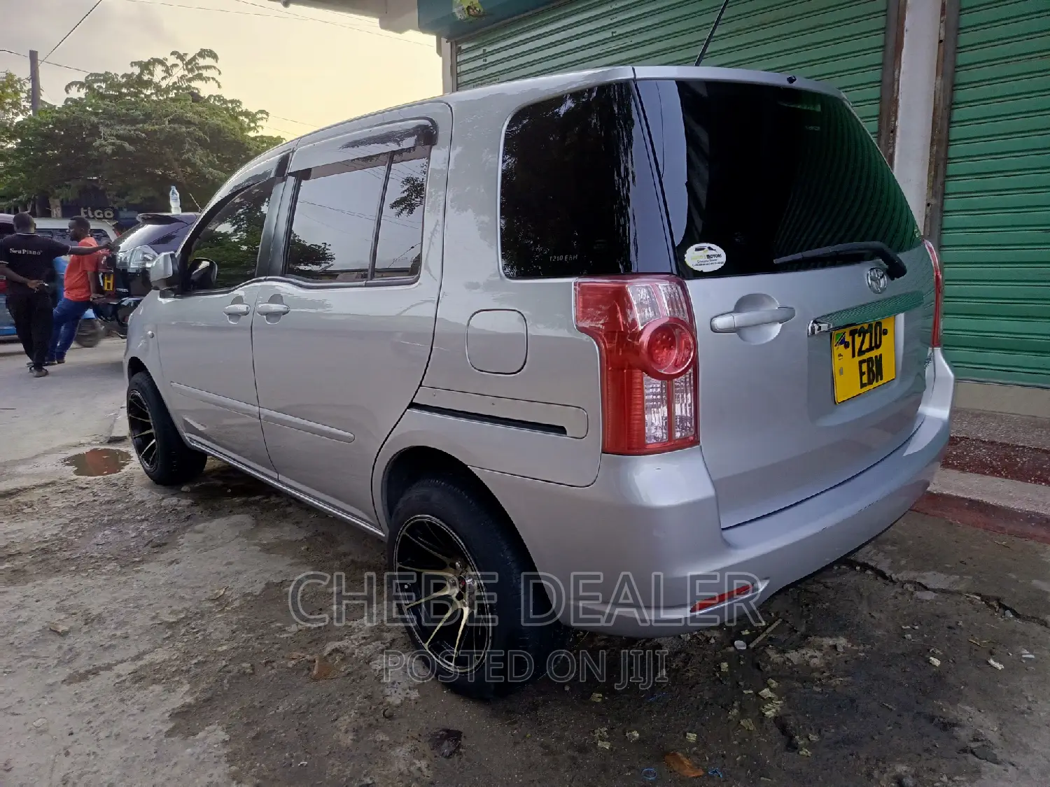 Toyota Raum 2008 Silver