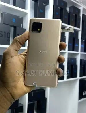 Sharp Aquos sense5G 64 GB Gold