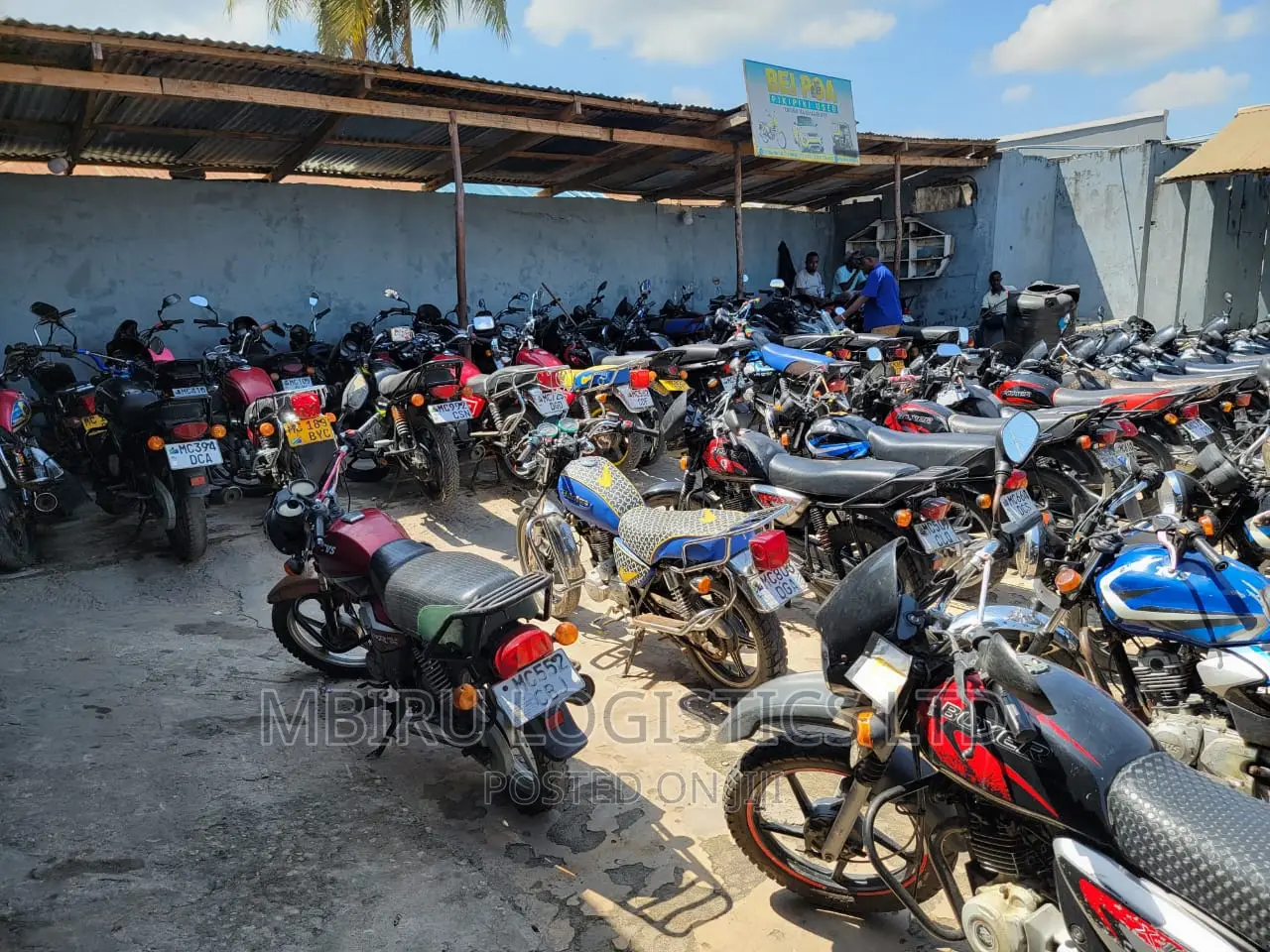 Bajaj Boxer 125 2023
