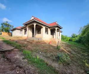 3bdrm Bungalow in Goba for sale