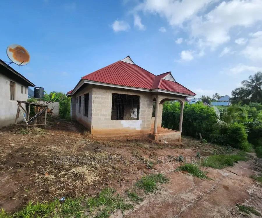3bdrm Bungalow in Goba for sale