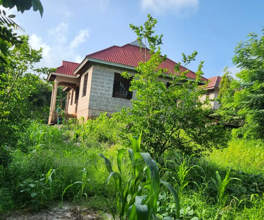 3bdrm Bungalow in Goba for sale