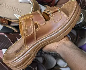 Open Shoes Brown Original