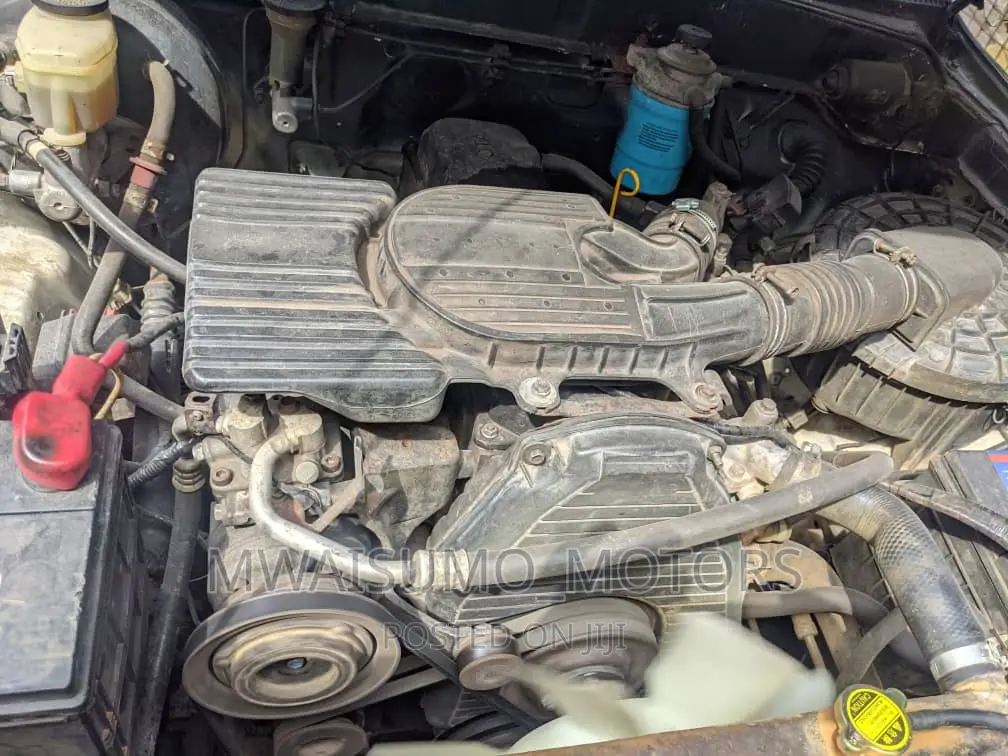 Toyota Hilux 1999 Gray
