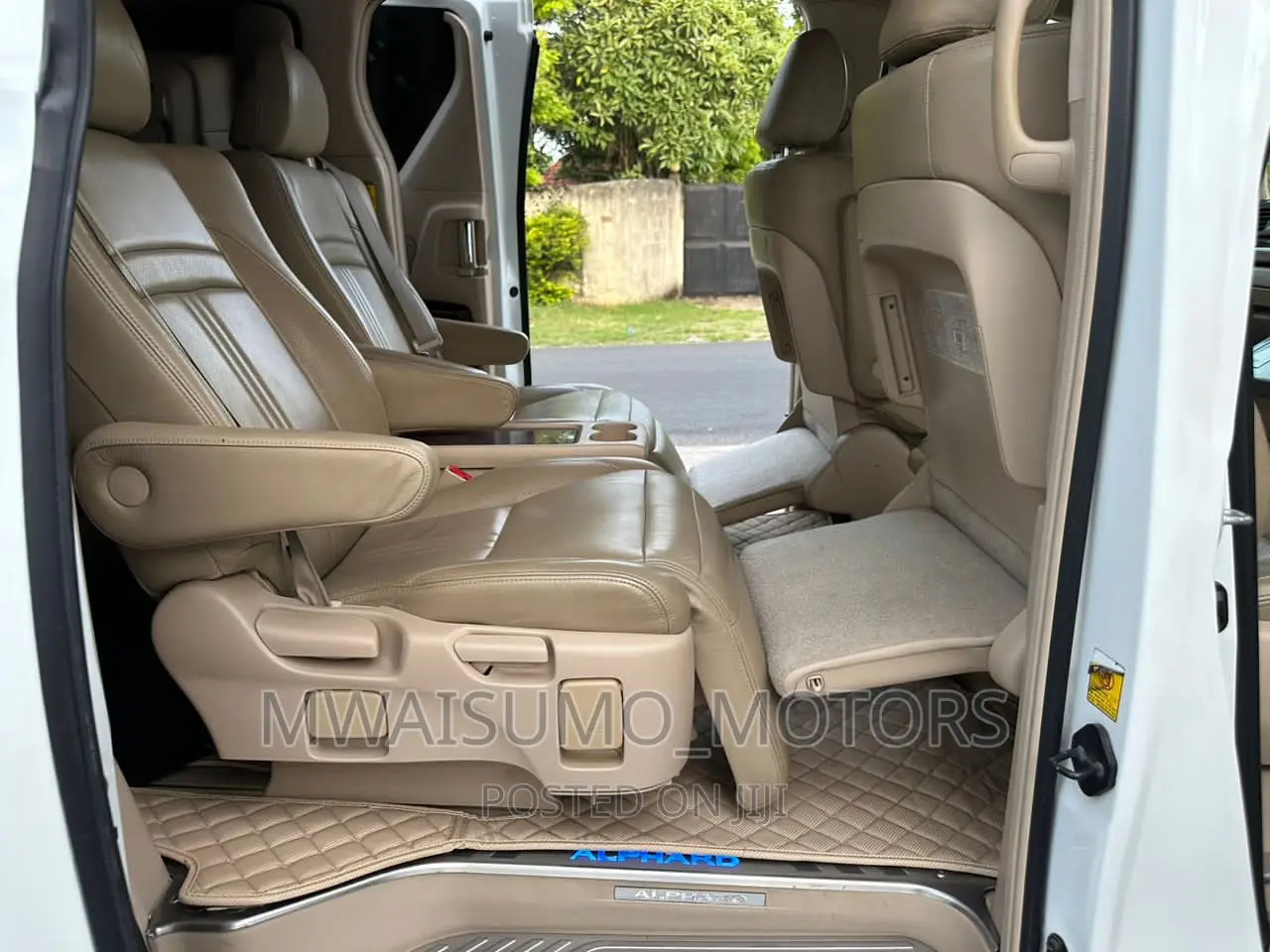 Toyota Alphard 2010 White