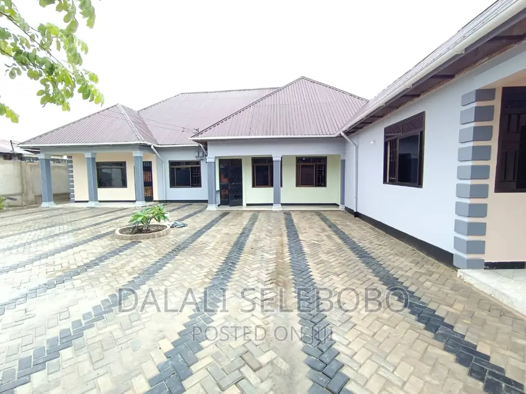 2bdrm Maisonette in Mbezi Kibanda Cha, Kimara for rent