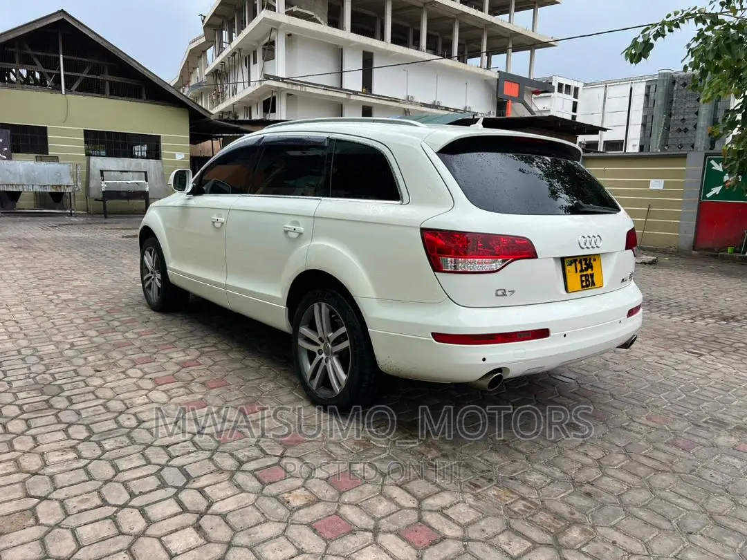 Audi Q7 2007 White