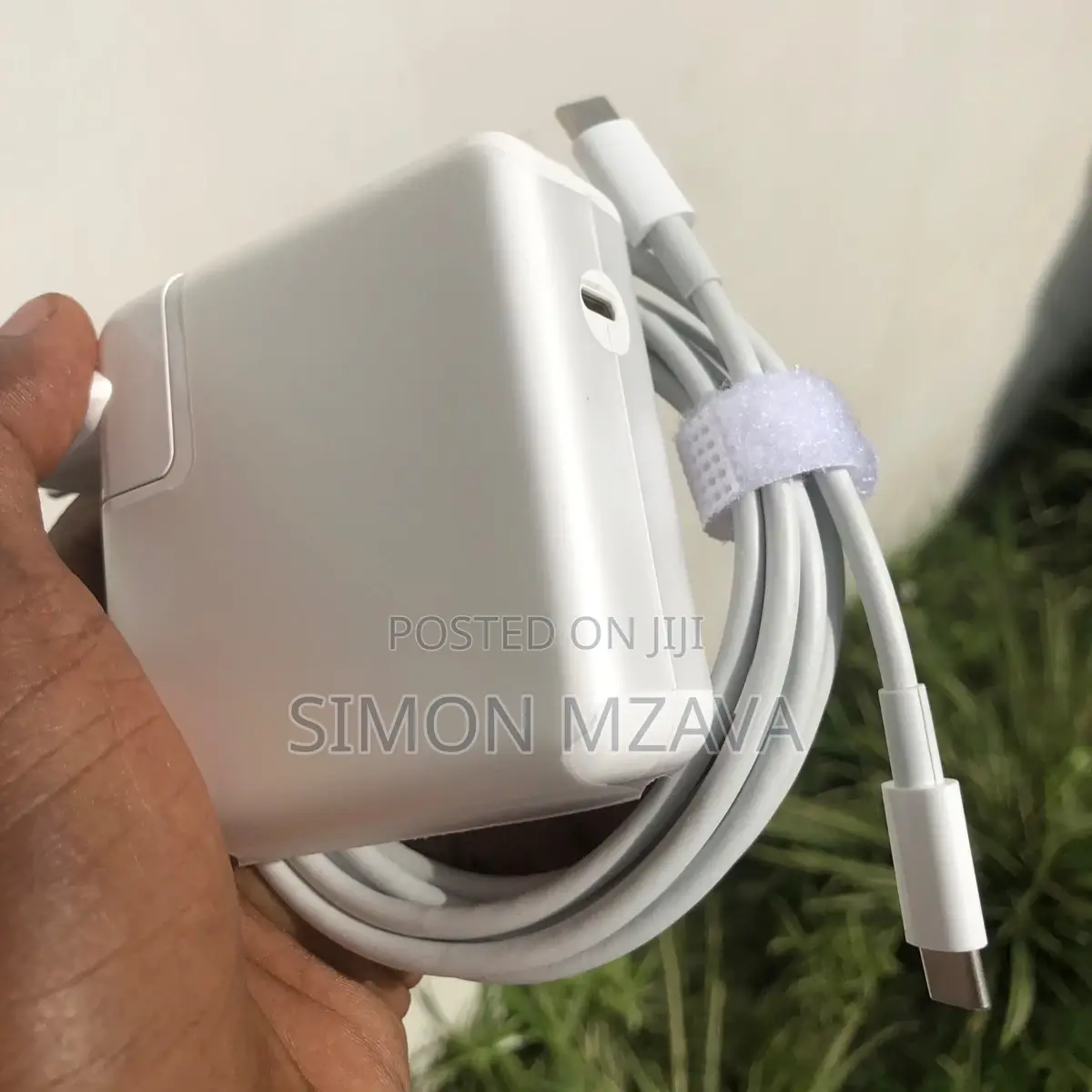 Apple Macbook Pro, Air, iPad Charger 61W Type C Available