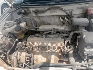 Toyota RAV4 Automatic 2002 White