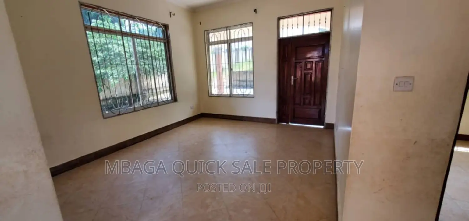 3bdrm Bungalow in Salasala Kinzudi, Mbezi Beach for rent
