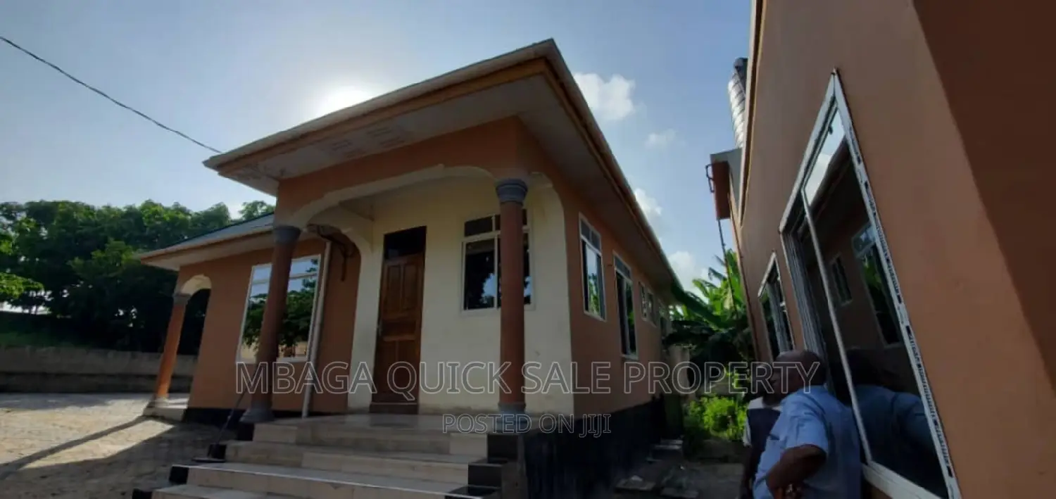3bdrm Bungalow in Salasala Kinzudi, Mbezi Beach for rent