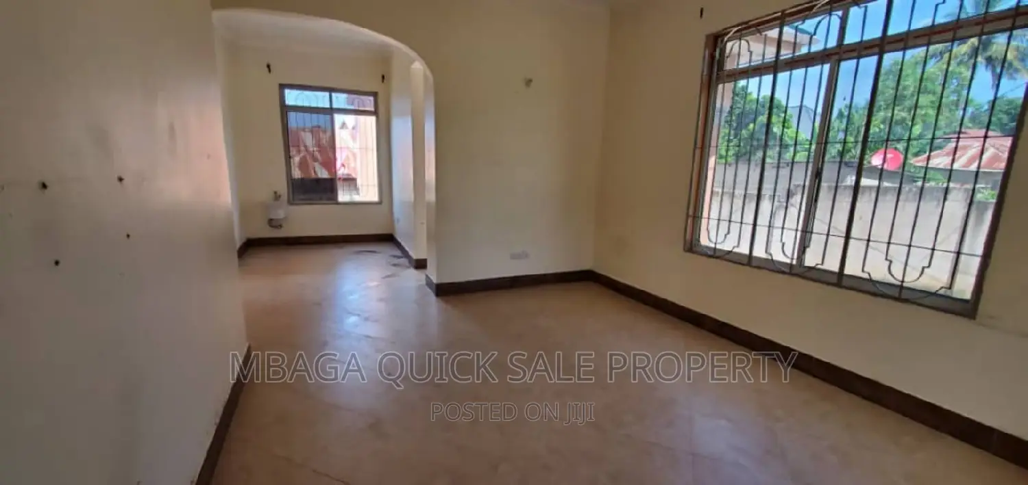 3bdrm Bungalow in Salasala Kinzudi, Mbezi Beach for rent
