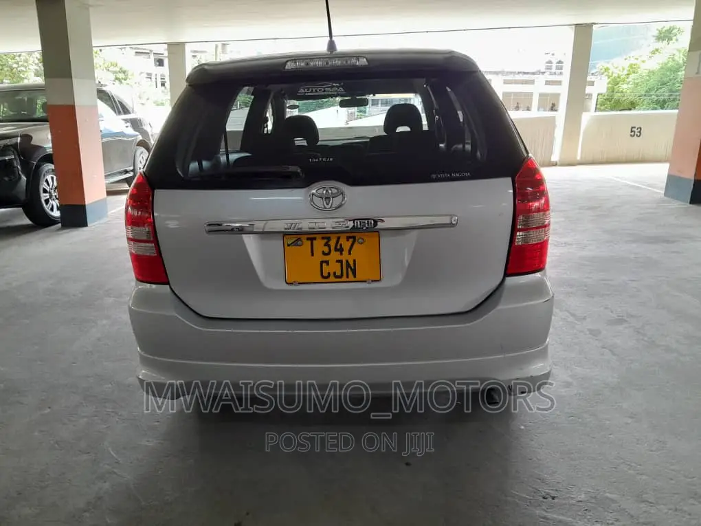 Toyota Wish 2006 Silver
