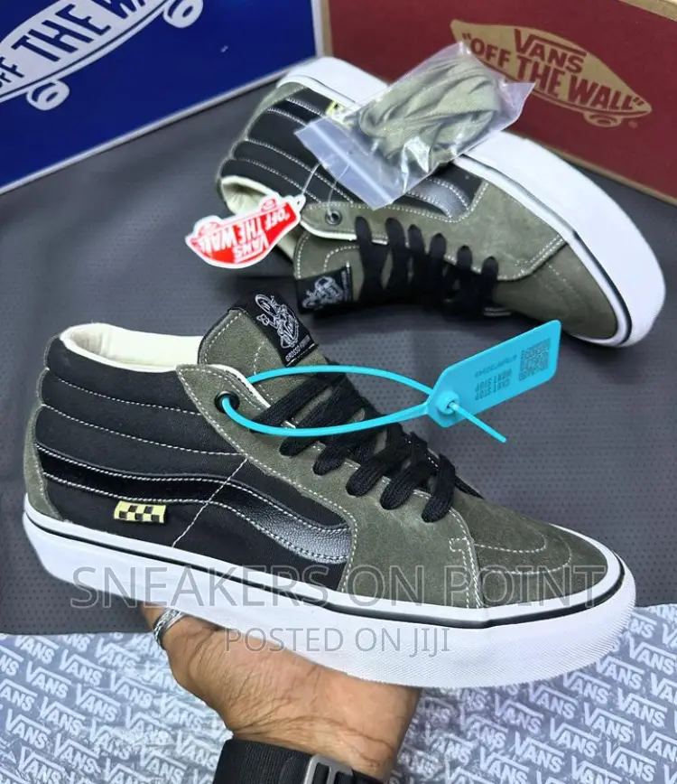 Brand New Old School Vans Off the Wall