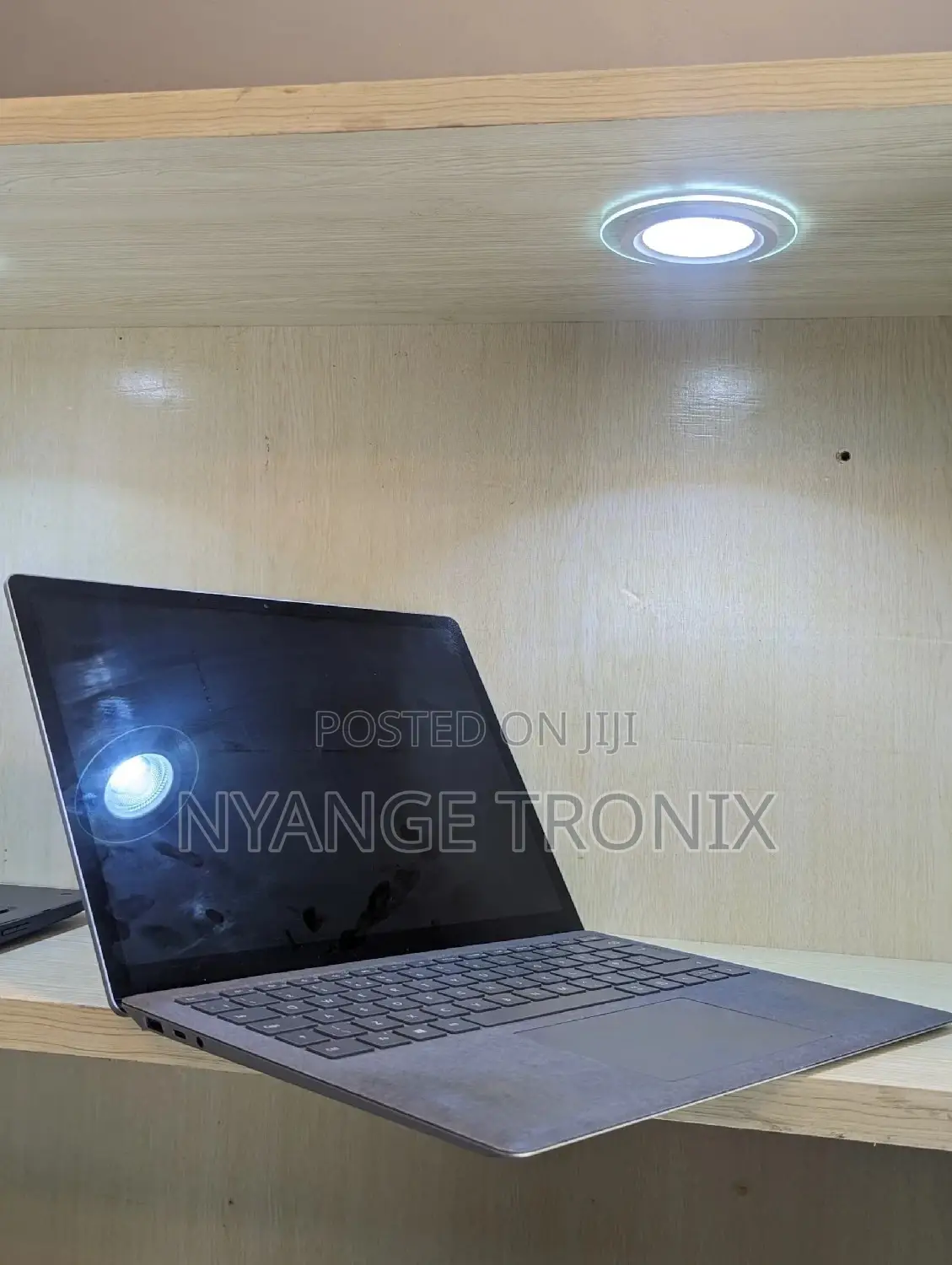 New Laptop HP 15-Dy1031wm 8GB Intel Core I5 SSD 256GB