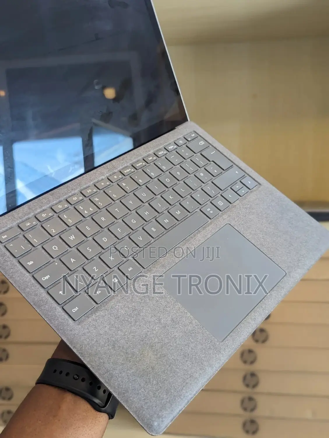 New Laptop HP 15-Dy1031wm 8GB Intel Core I5 SSD 256GB