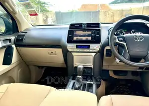 Toyota Land Cruiser Prado 2018 White
