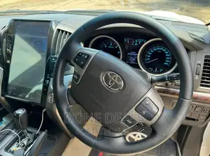 Toyota Land Cruiser 2014 White