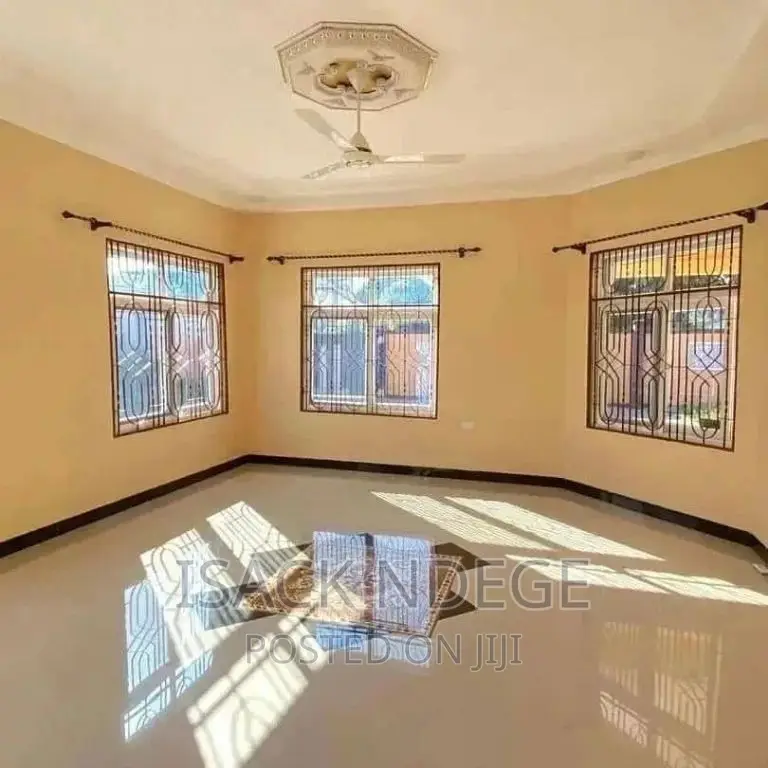 3bdrm Villa in Kundut, Kinondoni for rent