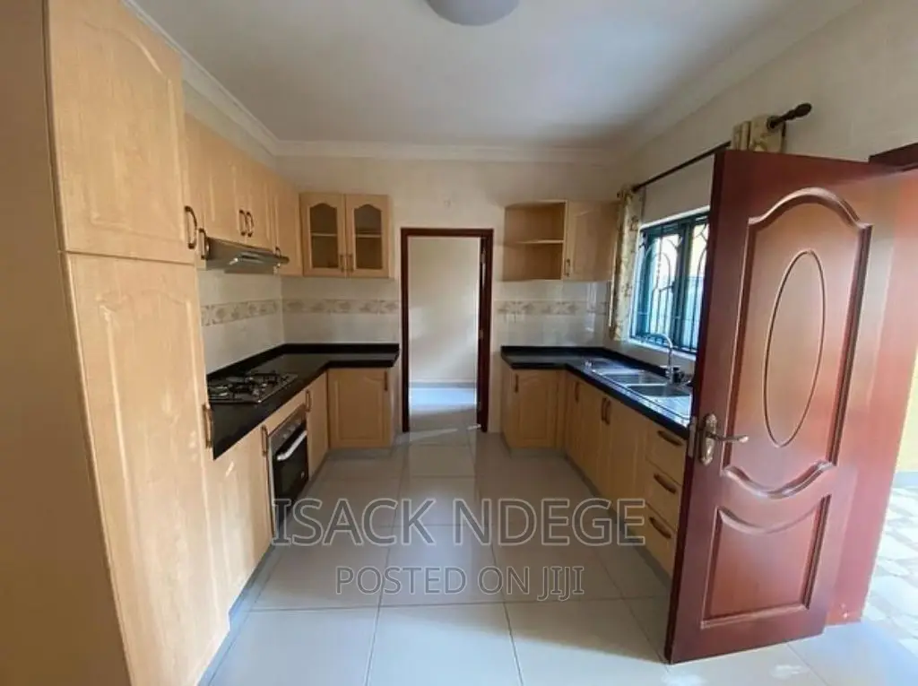 3bdrm Villa in Kundut, Kinondoni for rent