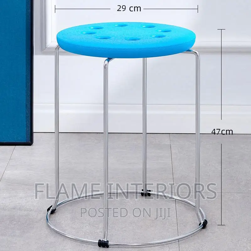 Classic Crum Stool