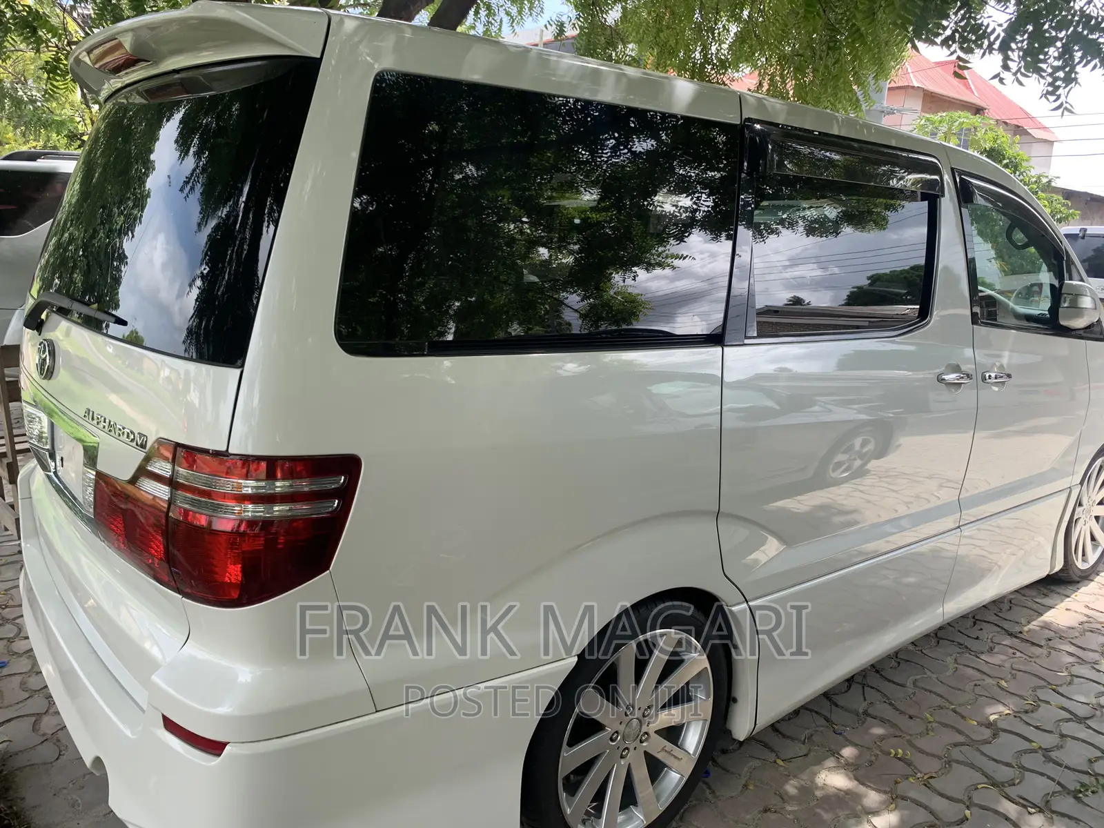 Toyota Alphard 2005 White